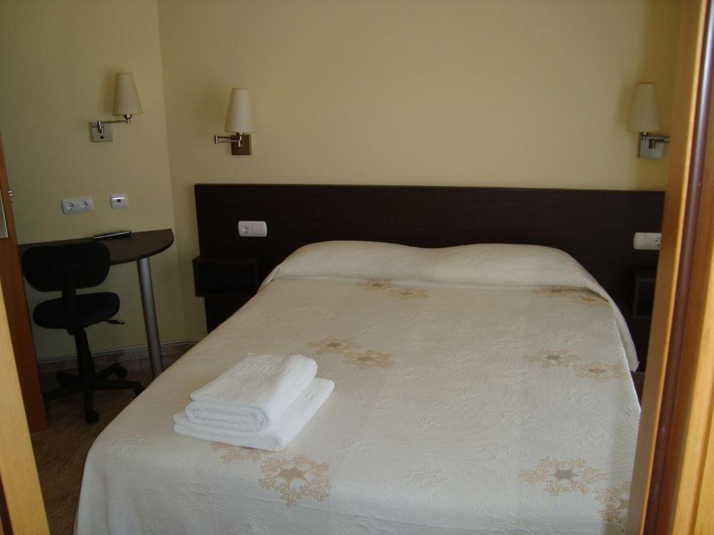 Hostal Sant Sadurni Sant Sadurní dʼAnoia Zewnętrze zdjęcie
