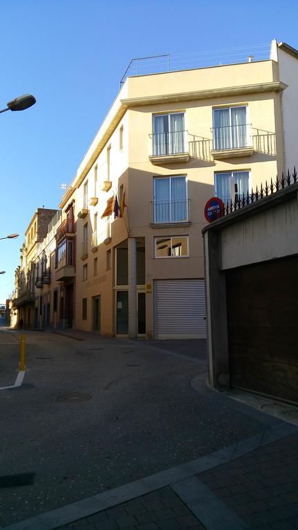 Hostal Sant Sadurni Sant Sadurní dʼAnoia Zewnętrze zdjęcie
