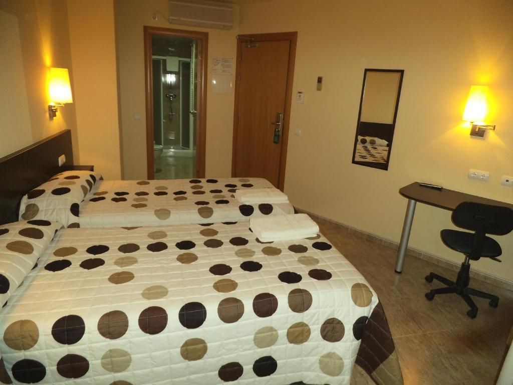 Hostal Sant Sadurni Sant Sadurní dʼAnoia Pokój zdjęcie